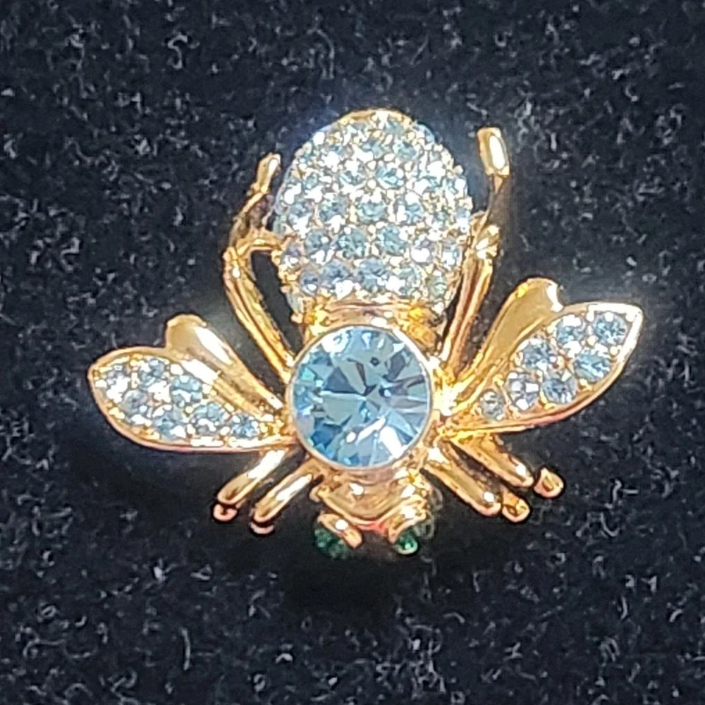 Joan Rivers Bumblebee Brooch Gold Tone Blue Clear Crystal‎ Insect  Vintage Style